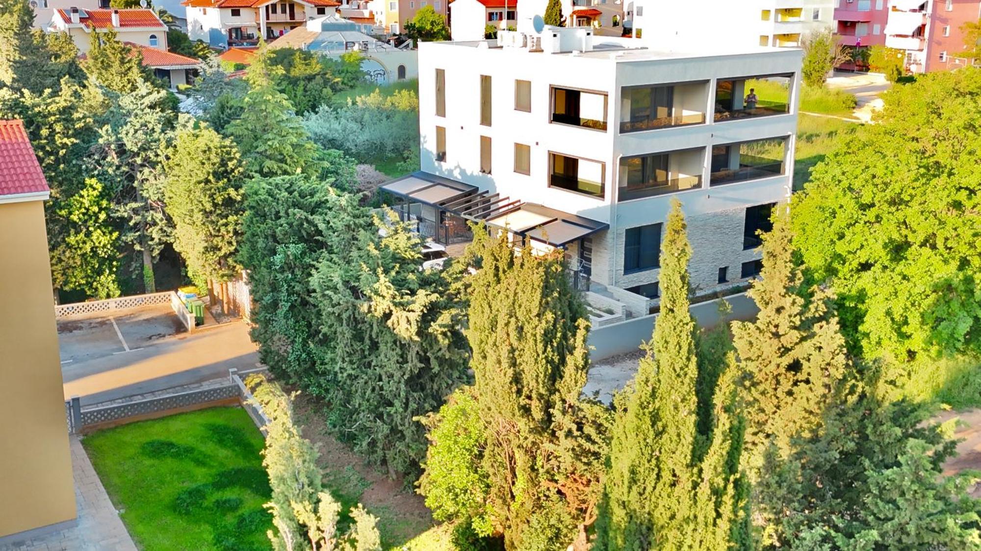 Apartment Cube S